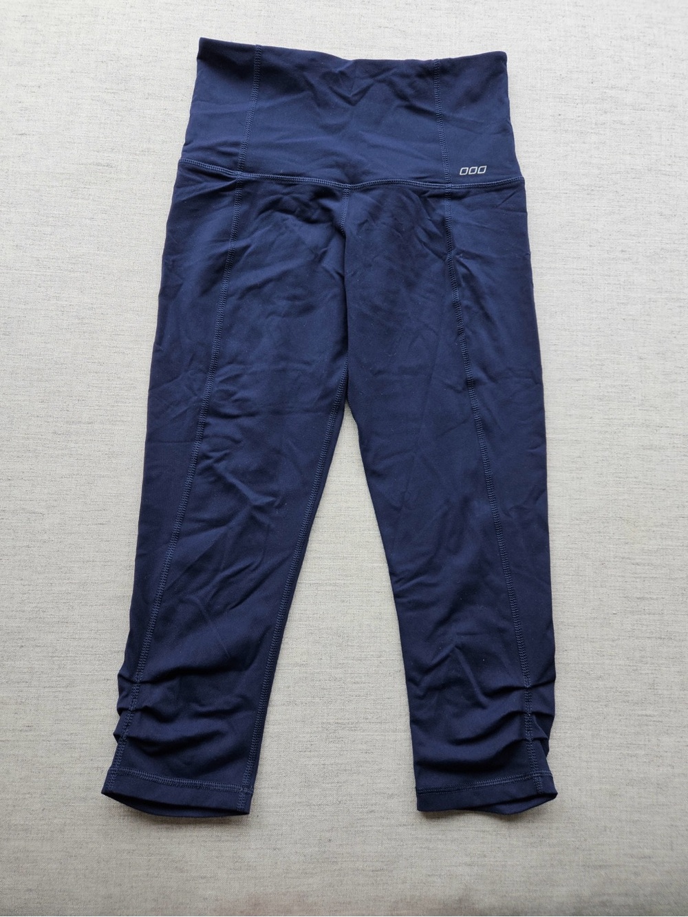Lorna Jane Navy High-Waist Capri Leggings with Ruched Hem